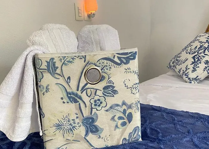 Habitación en casa particular The Blue Flowers At Dici Coliving Housing *
